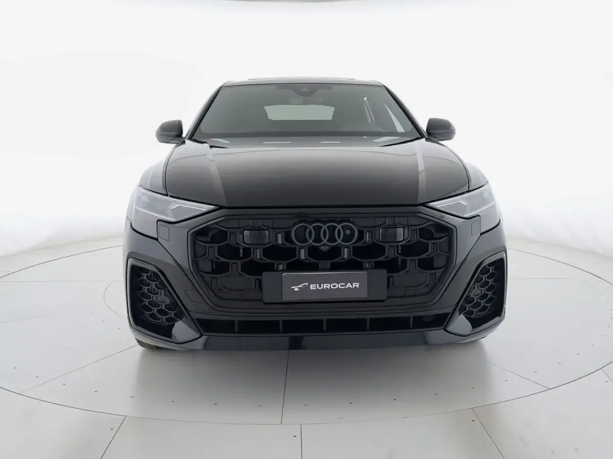 Usata Audi SQ8 Sport 507 CV (372 kW) 2024 Nero mito metallizzato SUV