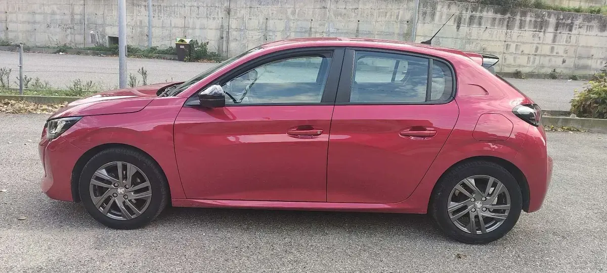Usata Peugeot 208 Active 75 CV (55 kW) 2022 Utilitaria