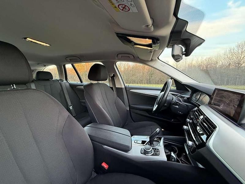 Usata BMW 520 Efficient Dynamics 190 CV (139 kW) 2020 Argento Station wagon