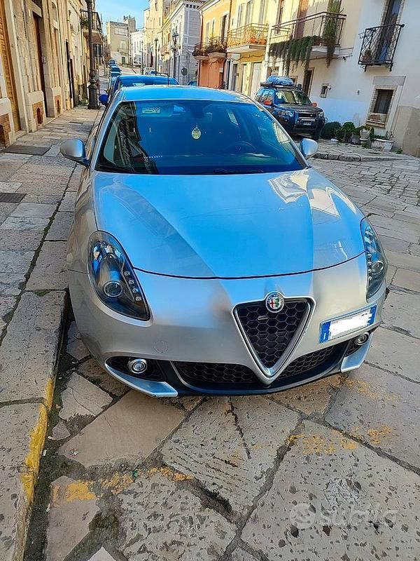 Usata Alfa Romeo Giulietta 120 CV (88 kW) 2017 Grigio Utilitaria