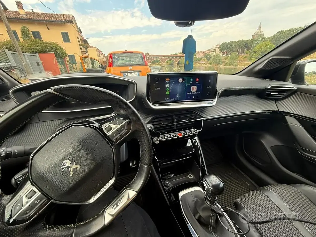 Usata Peugeot 208 GT-line 101 CV (74 kW) 2020 Utilitaria
