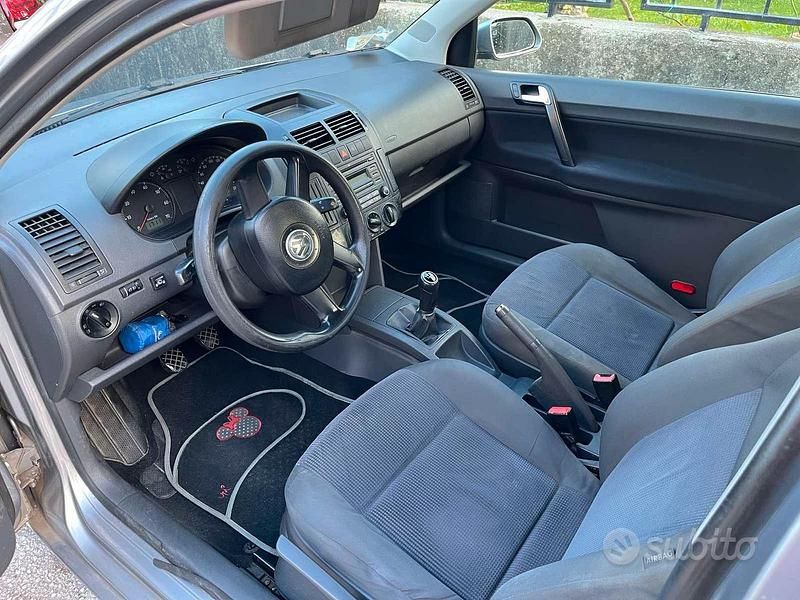 Usata VW Polo Comfortline 75 CV (55 kW) 2006 Grigio Berlina