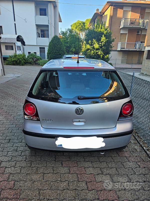 Usata VW Polo 70 CV (51 kW) 2007 Grigio Utilitaria