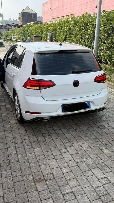 Usata VW Golf VII Executive 110 CV (80 kW) 2018 Bianco Berlina