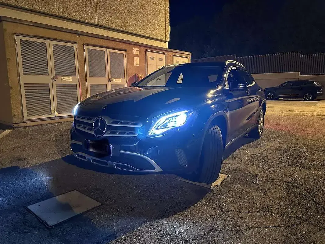 Usata Mercedes GLA180 109 CV (80 kW) 2018 SUV