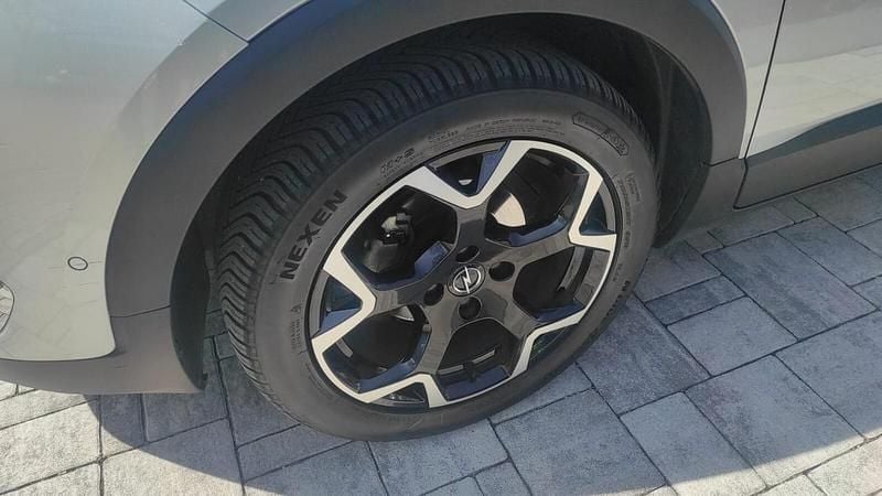 Usata Opel Crossland Ultimate 110 CV (80 kW) 2023 Argento SUV
