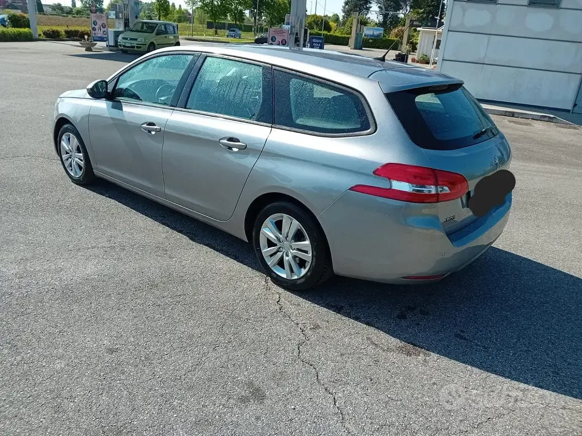 Usata Peugeot 308 120 CV (88 kW) 2017 Grigio Station wagon