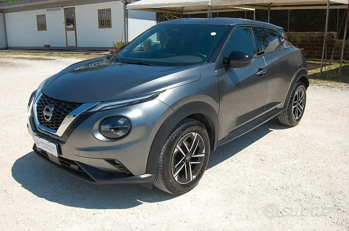 Usata Nissan Juke N-Connecta 114 CV (83 kW) 2025 Grigio SUV
