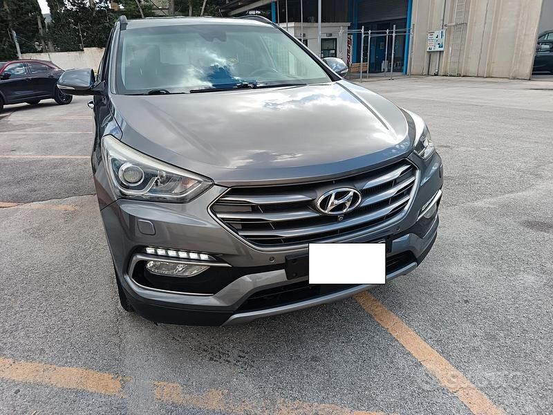 Usata Hyundai Santa Fe 200 CV (147 kW) 2016 Grigio SUV