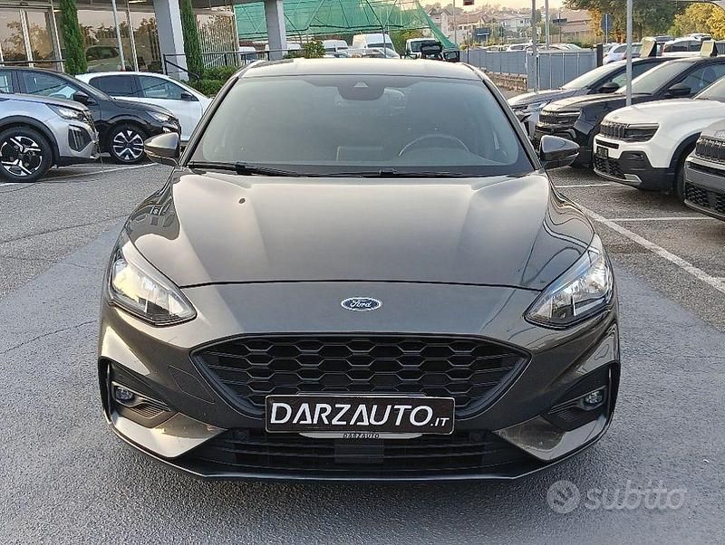 Usata Ford Focus ST-Line 125 CV (91 kW) 2019 Antracite metallizzato Berlina