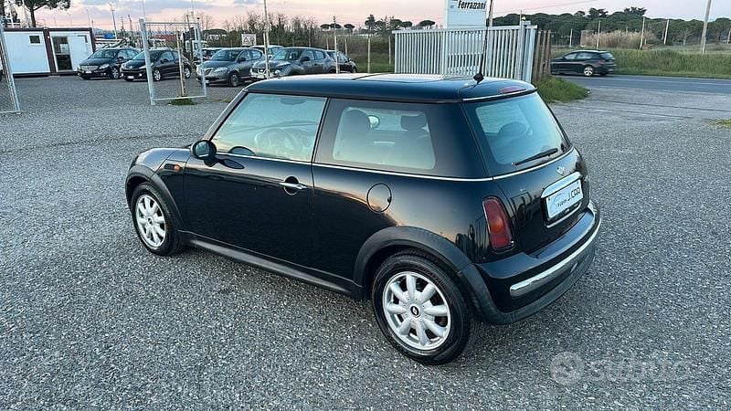 Usata Mini One D 74 CV (54 kW) 2004 Nero Utilitaria