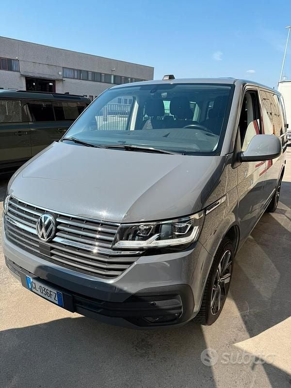 Usata VW Caravelle 150 CV (110 kW) 2022 Monovolume