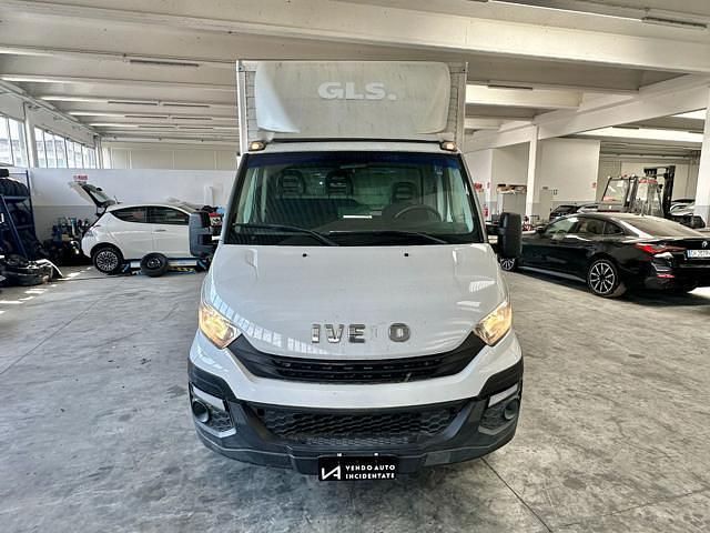 Usata Iveco 35.12 115 CV (84 kW) 2019 Bianco Furgone