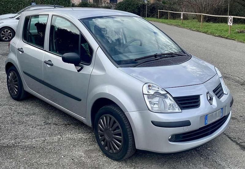 Usata Renault Modus 75 CV (55 kW) 2007 Monovolume