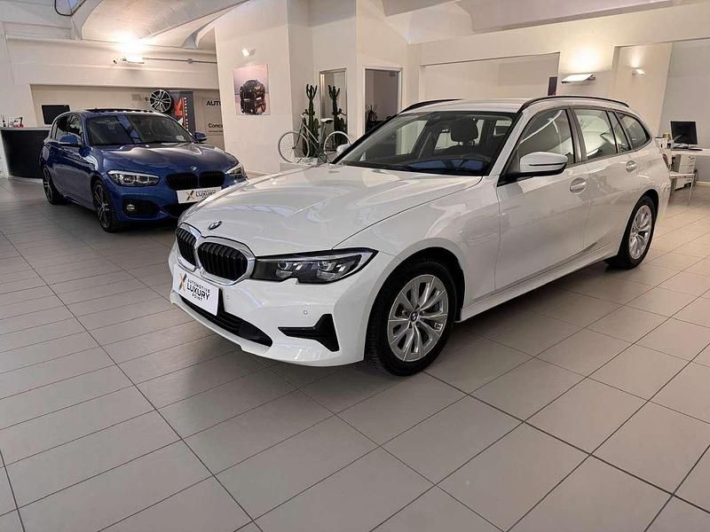 Usata BMW 318 Advantage 150 CV (110 kW) 2022 Bianco Station wagon