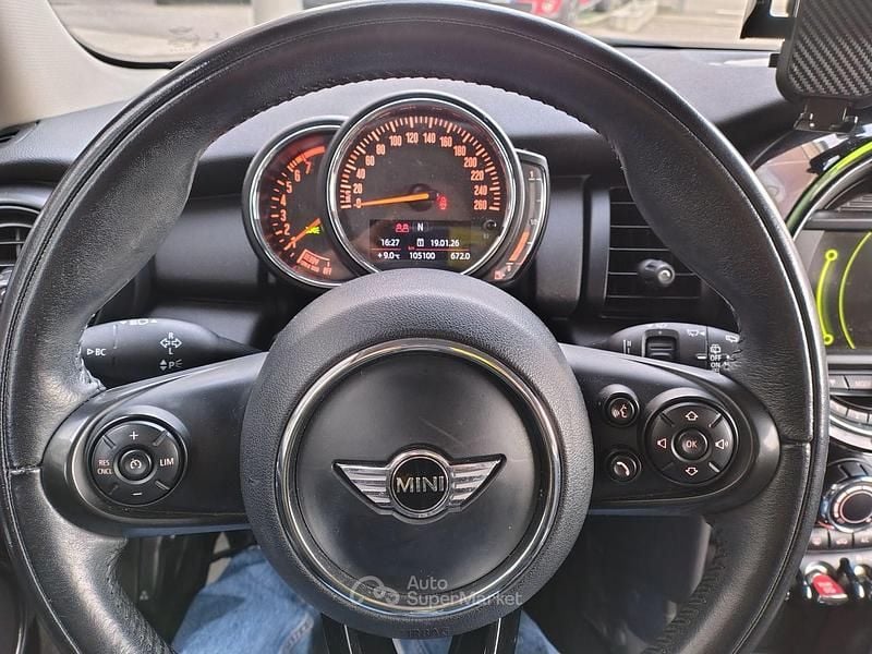 Usata Mini ONE 75 CV (55 kW) 2021 Gray Utilitaria