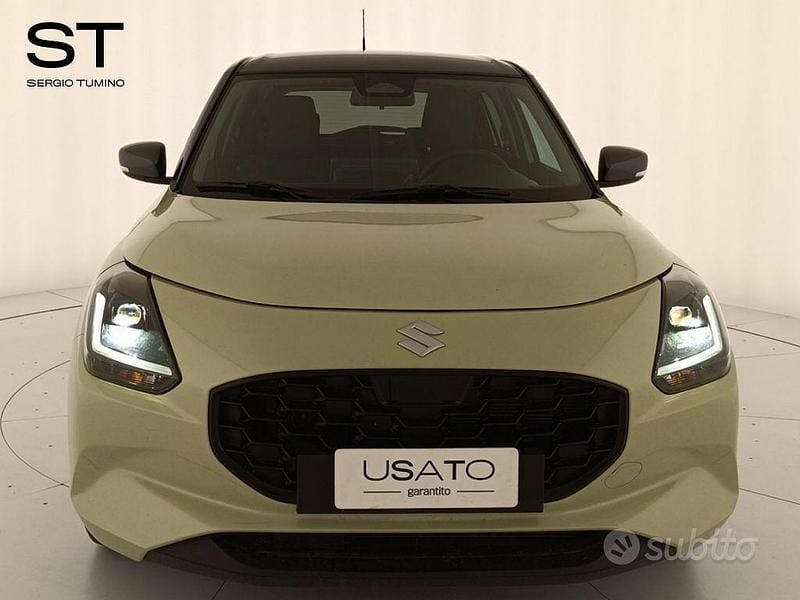 Usata Suzuki Swift 82 CV (60 kW) 2024 Verde Utilitaria