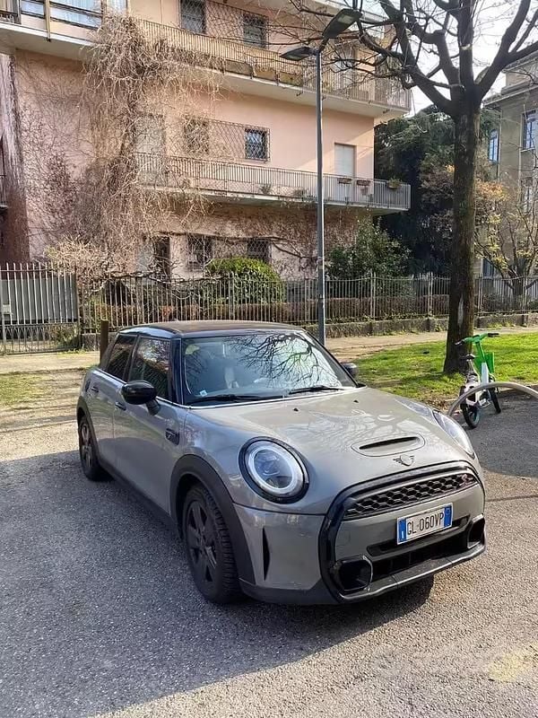 Begagnad Mini Cooper S 178 HK (130 kW) 2022 Grå Halvkombi