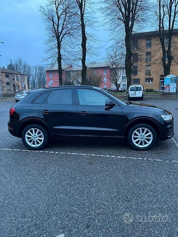 Usata Audi Q3 Design 150 CV (110 kW) 2016 Nero SUV