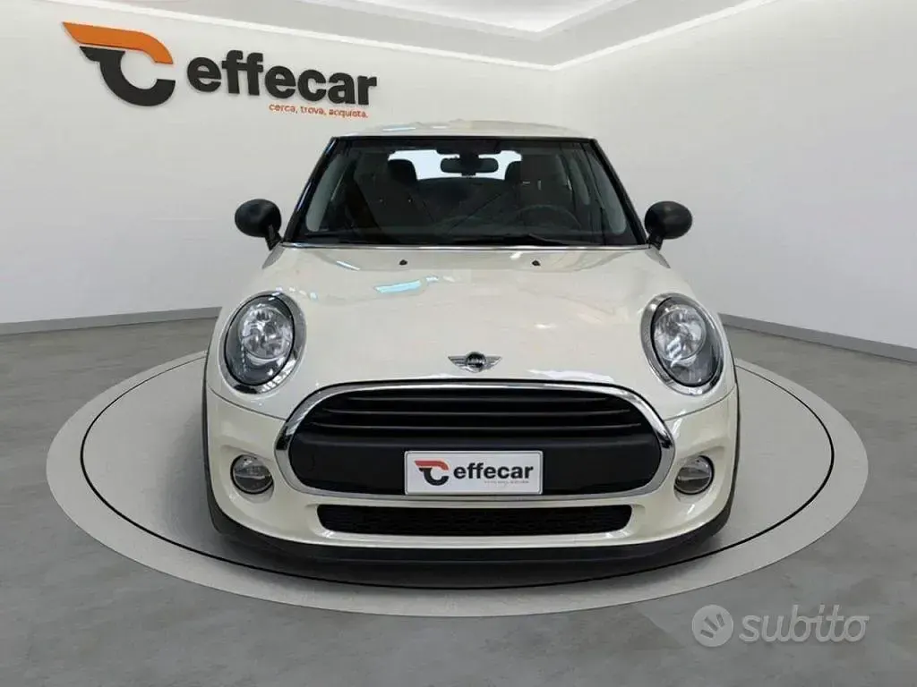 Usata Mini One D 95 CV (69 kW) 2018 Beige Utilitaria
