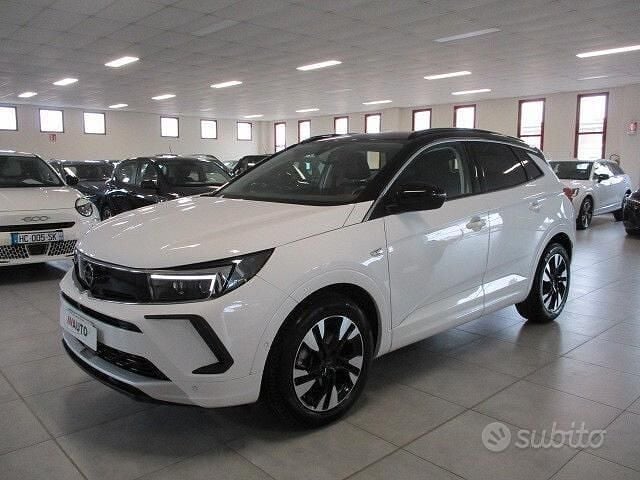 Usata Opel Grandland X Business 131 CV (96 kW) 2022 Bianco SUV