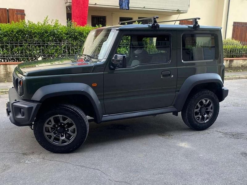 Usata Suzuki Jimny 102 CV (75 kW) 2020 Verde SUV