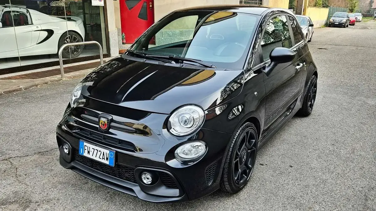Usata Abarth 595 Pista 160 CV (117 kW) 2019 Nero Berlina