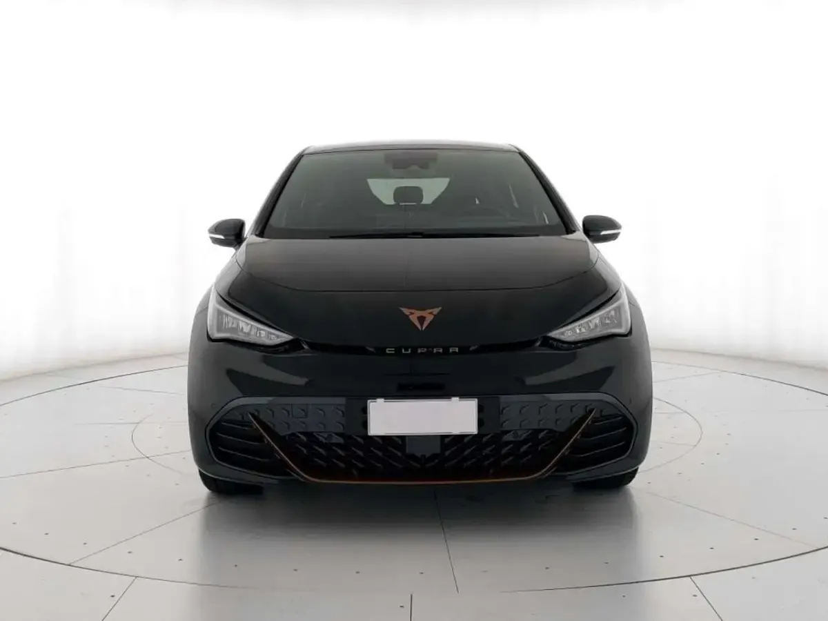 Usata Cupra Born 150 kW (204 CV) 2024 Nero midnight Utilitaria
