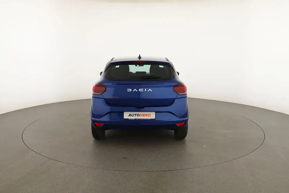 Usata Dacia Sandero Expression 67 CV (49 kW) 2023 Blu Berlina
