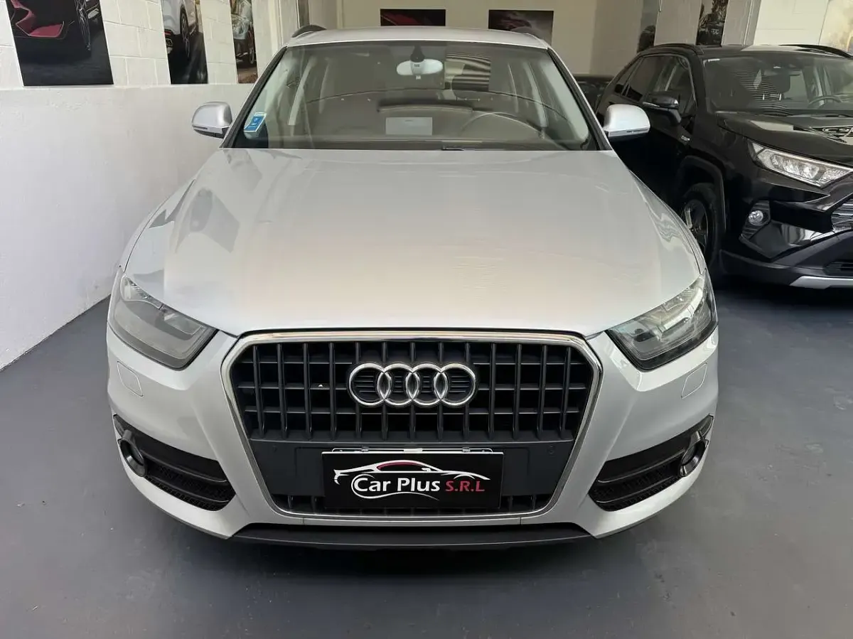 Usata Audi Q3 Advanced Plus 140 CV (102 kW) 2012 Argento SUV