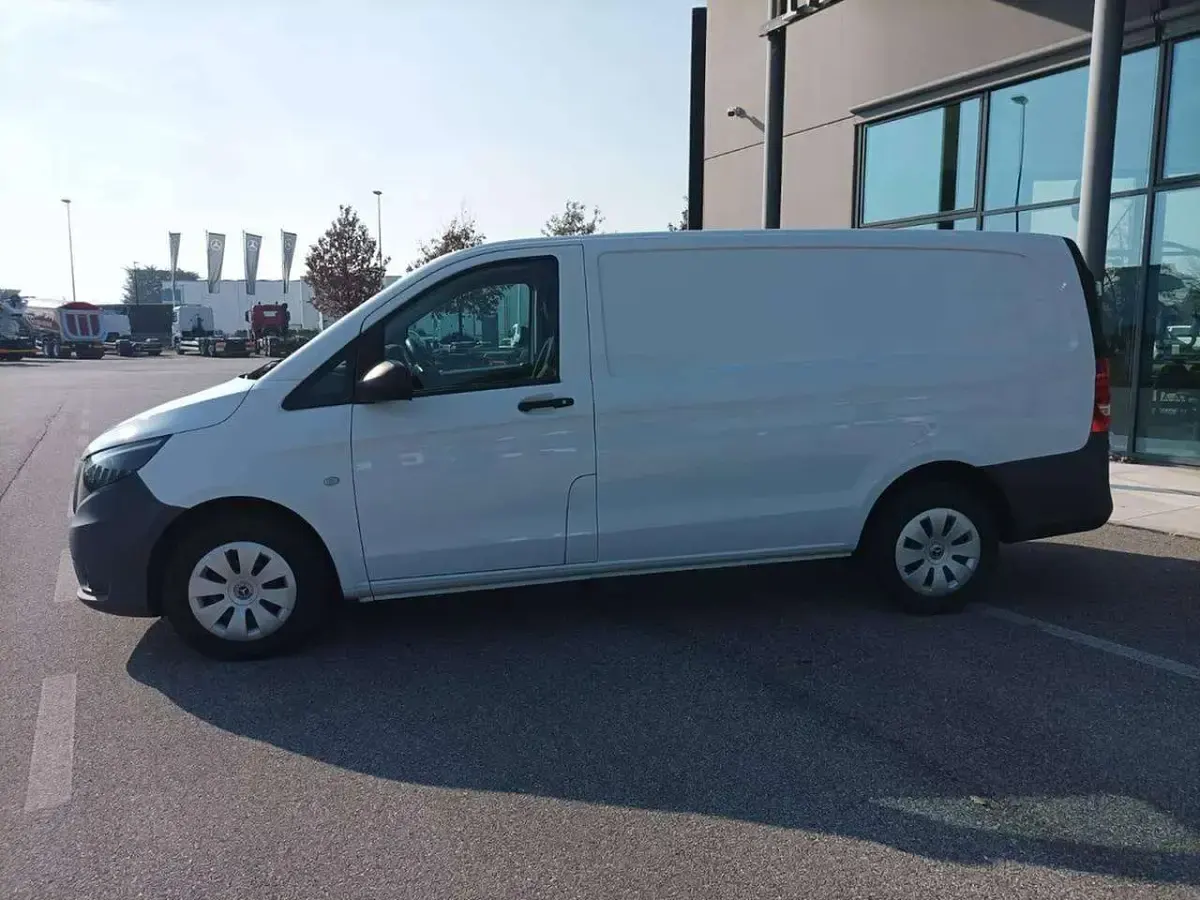 Usata Mercedes Vito 163 CV (119 kW) 2019 Bianco artico Furgone