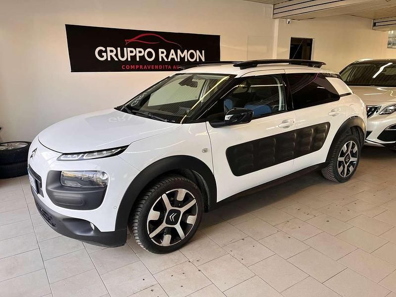 Usata Citroën C4 PureTech 82 CV (60 kW) 2017 Bianco SUV