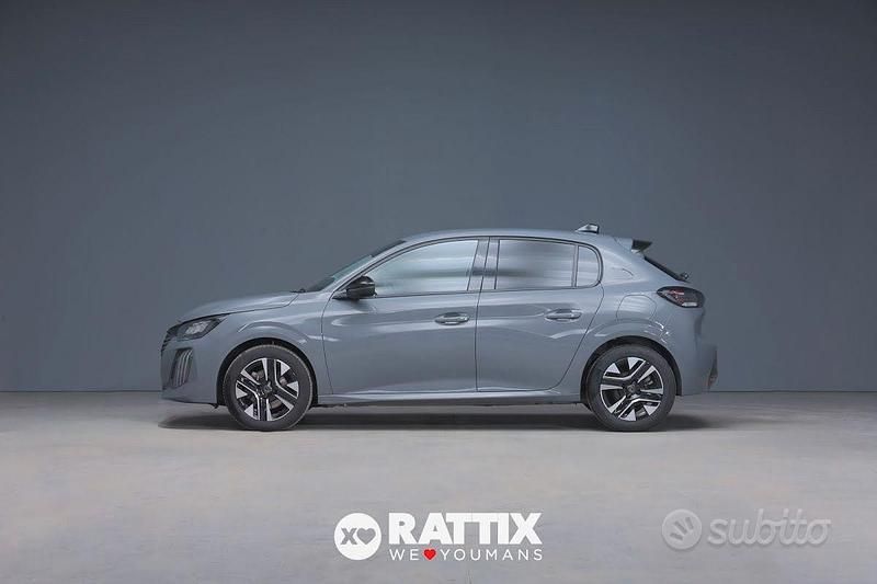 Usata Peugeot 208 Allure 101 CV (74 kW) 2025 Grigio selenium Utilitaria