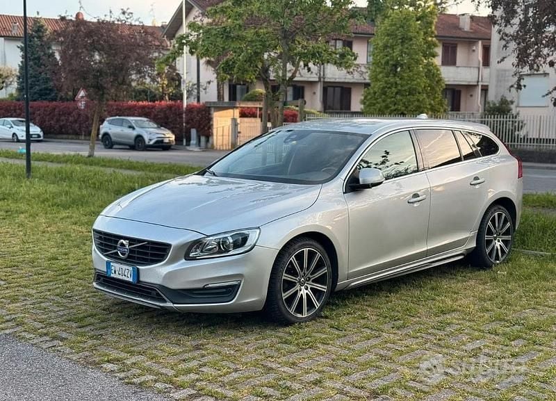 Usata Volvo V60 2015 Station wagon