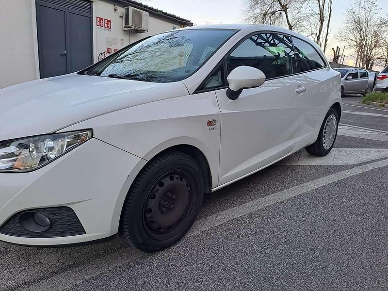 Usata Seat Ibiza SC Stylance 86 CV (63 kW) 2009 Bianco Utilitaria