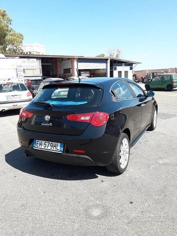 Usata Alfa Romeo Giulietta 170 CV (125 kW) 2011 Nero Utilitaria
