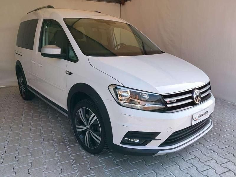 Usata VW Caddy 122 CV (89 kW) 2020 Bianco Monovolume
