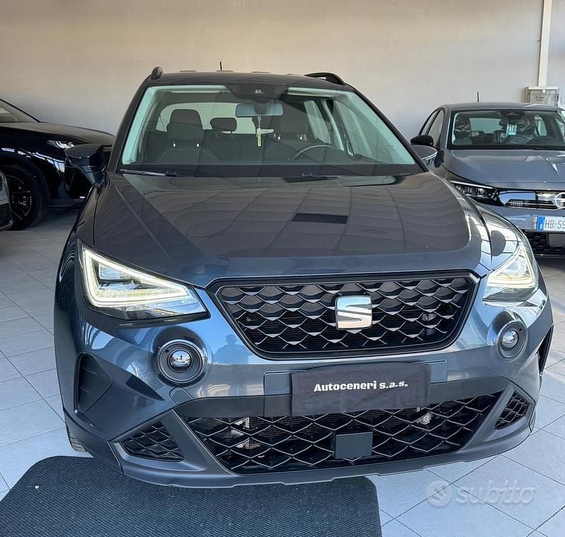 Usata Seat Arona Style 90 CV (66 kW) 2022 Grigio SUV