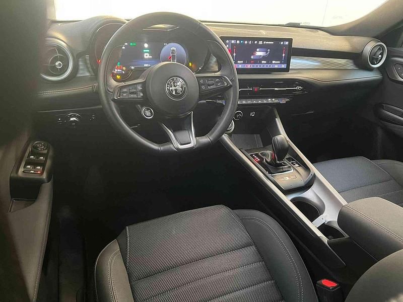Usata Alfa Romeo Tonale Sprint 180 CV (132 kW) 2022 Grigio SUV