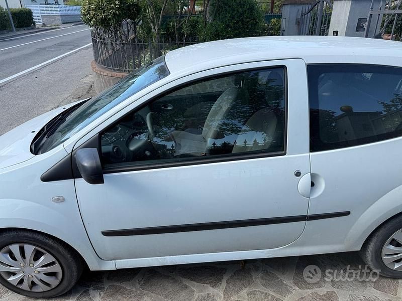 Usata Renault Twingo 76 CV (55 kW) 2010 Bianco Utilitaria