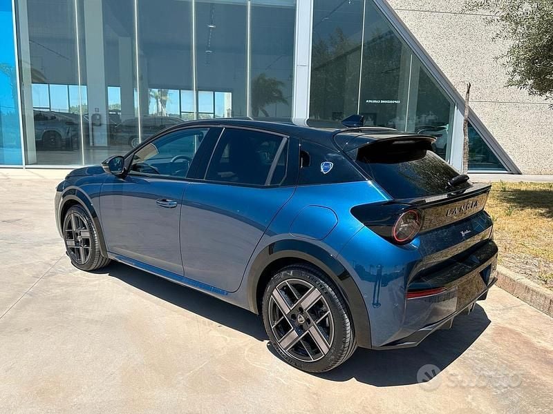 Usata Lancia Ypsilon 2024 Blu Utilitaria