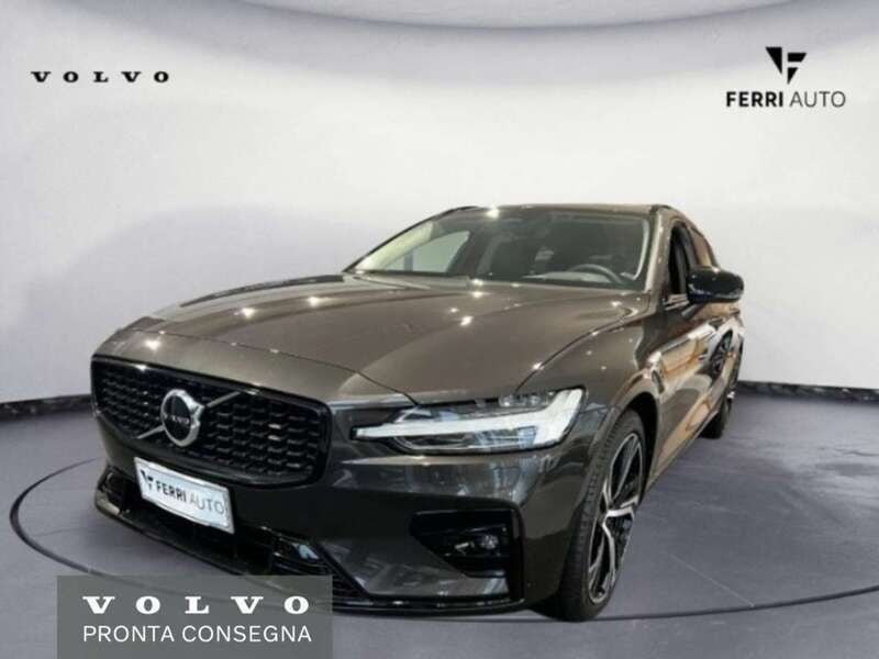 Usata Volvo V60 Plus 197 CV (144 kW) 2023 Grigio scuro Station wagon