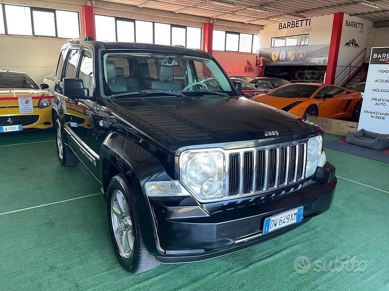 Usata Jeep Cherokee Limited 177 CV (130 kW) 2010 Nero SUV