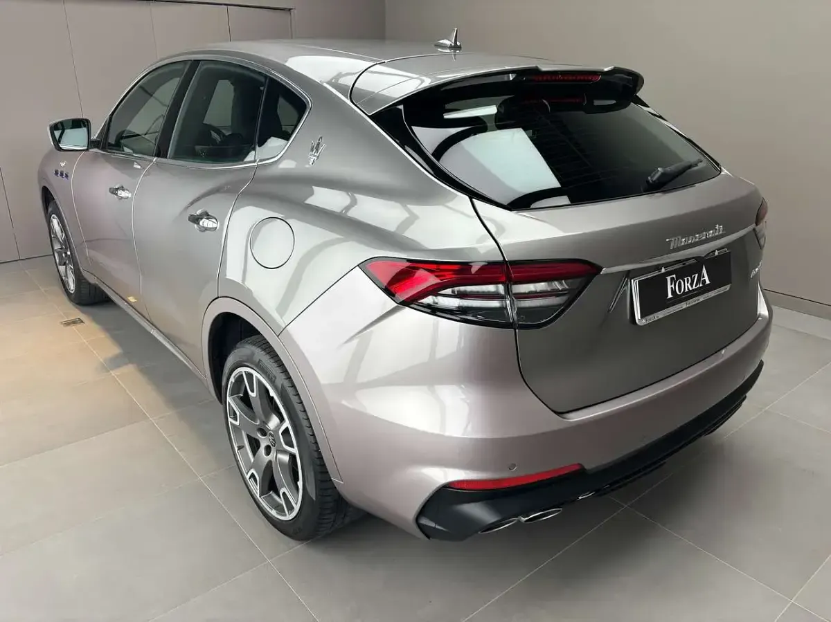 Usata Maserati Levante GT 330 CV (242 kW) 2022 Grigio SUV