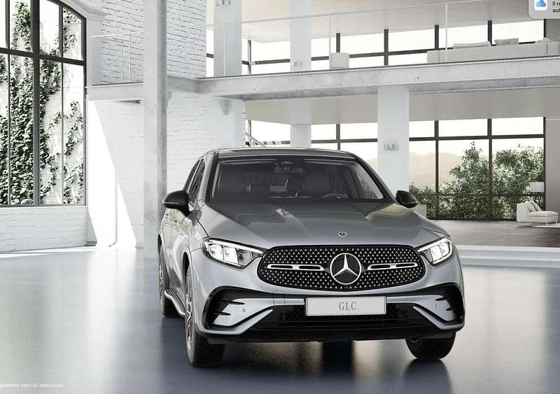 Nuova Mercedes GLC220 AMG line 197 CV (144 kW) 2026 Argento Coupé
