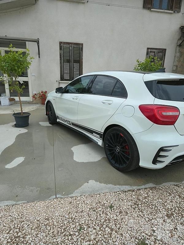 Usata Mercedes CLA220 174 CV (127 kW) 2013 Bianco Berlina