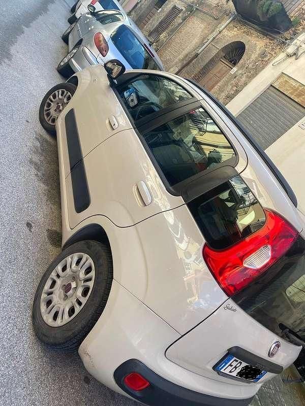 Usata Fiat Panda Easy 69 CV (50 kW) 2015 Utilitaria
