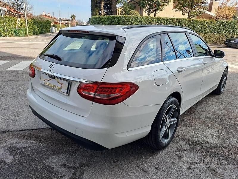 Usata Mercedes C180 Executive 115 CV (84 kW) 2016 Bianco Station wagon