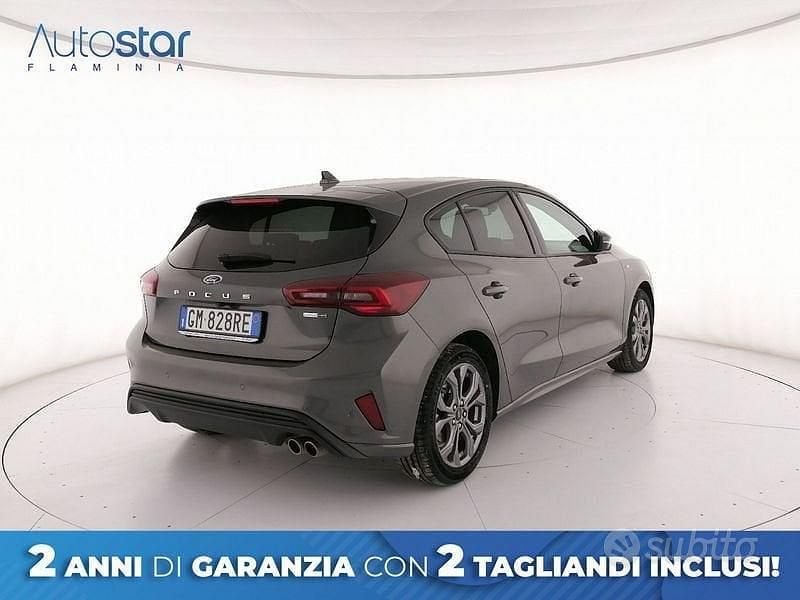 Usata Ford Focus ST-Line 125 CV (91 kW) 2023 Grigio Berlina