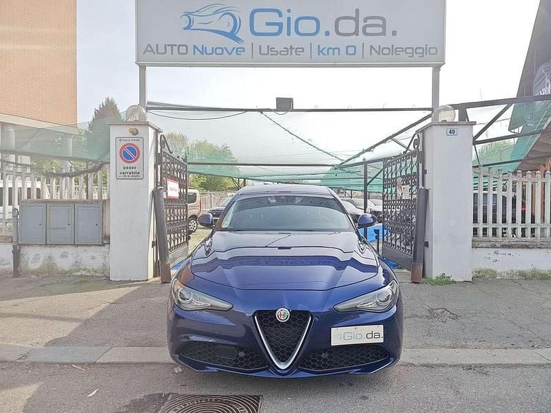 Usata Alfa Romeo Giulia Super 200 CV (147 kW) 2018 Blu/azzurro Berlina